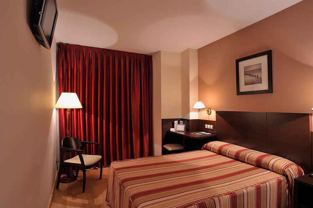 Hotel Castro Real Ов'єдо Екстер'єр фото