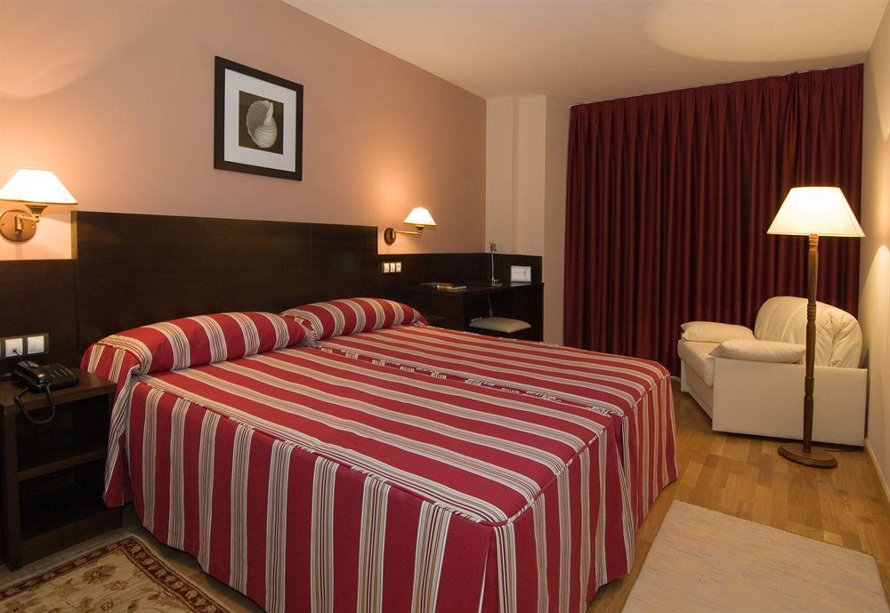 Hotel Castro Real Ов'єдо Екстер'єр фото