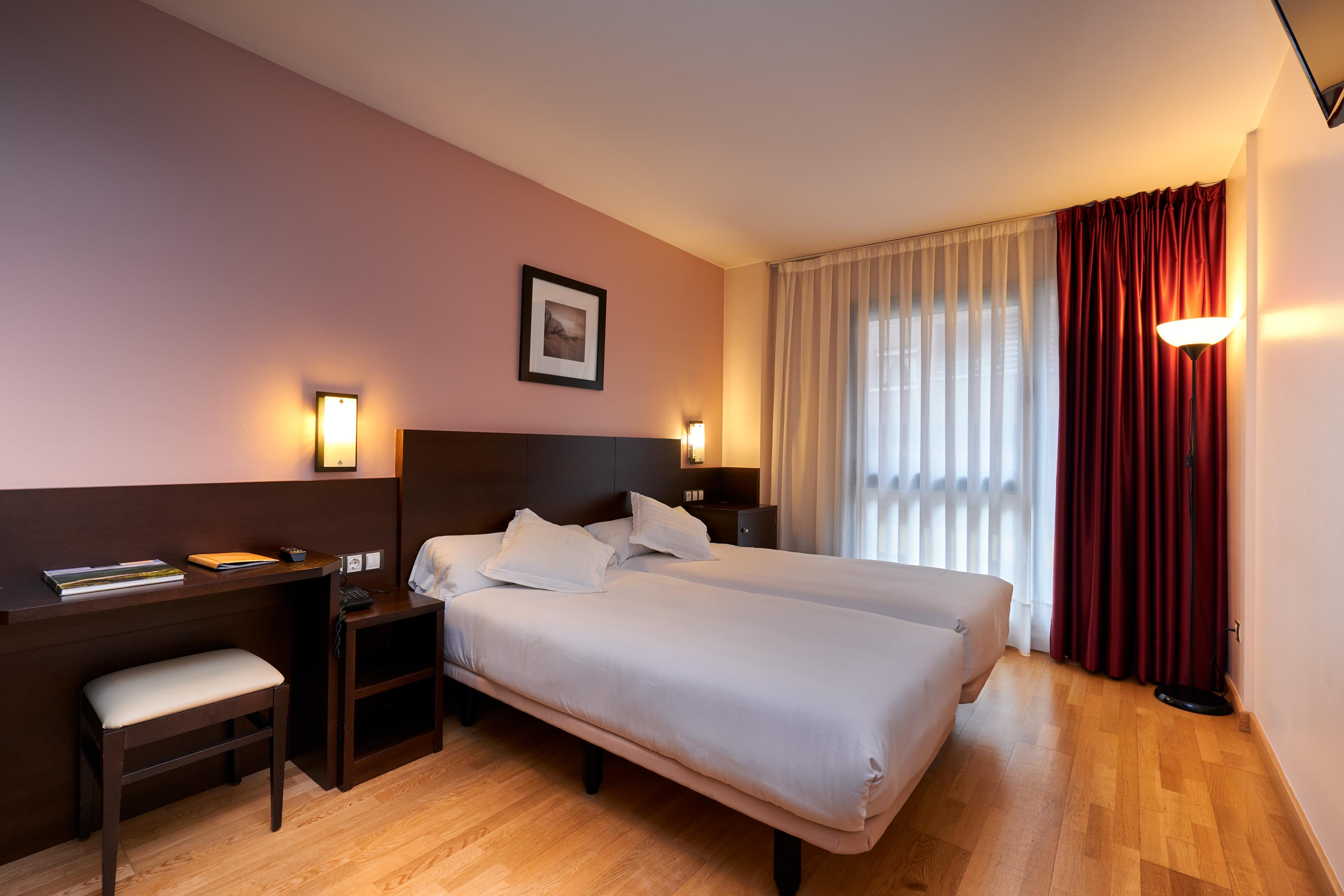 Hotel Castro Real Ов'єдо Екстер'єр фото