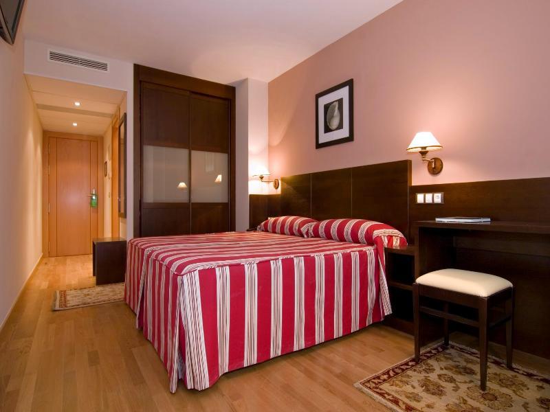 Hotel Castro Real Ов'єдо Номер фото