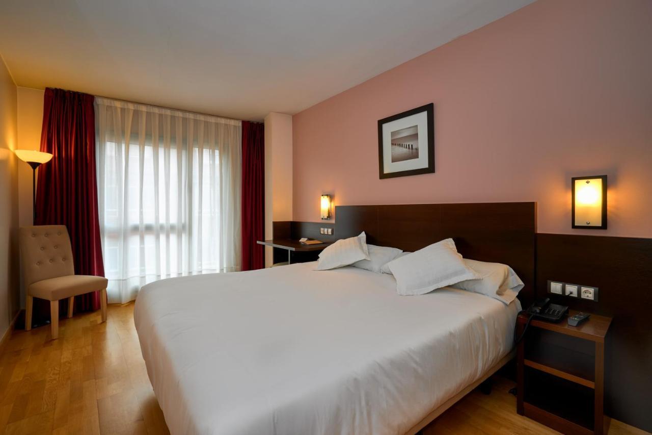 Hotel Castro Real Ов'єдо Екстер'єр фото